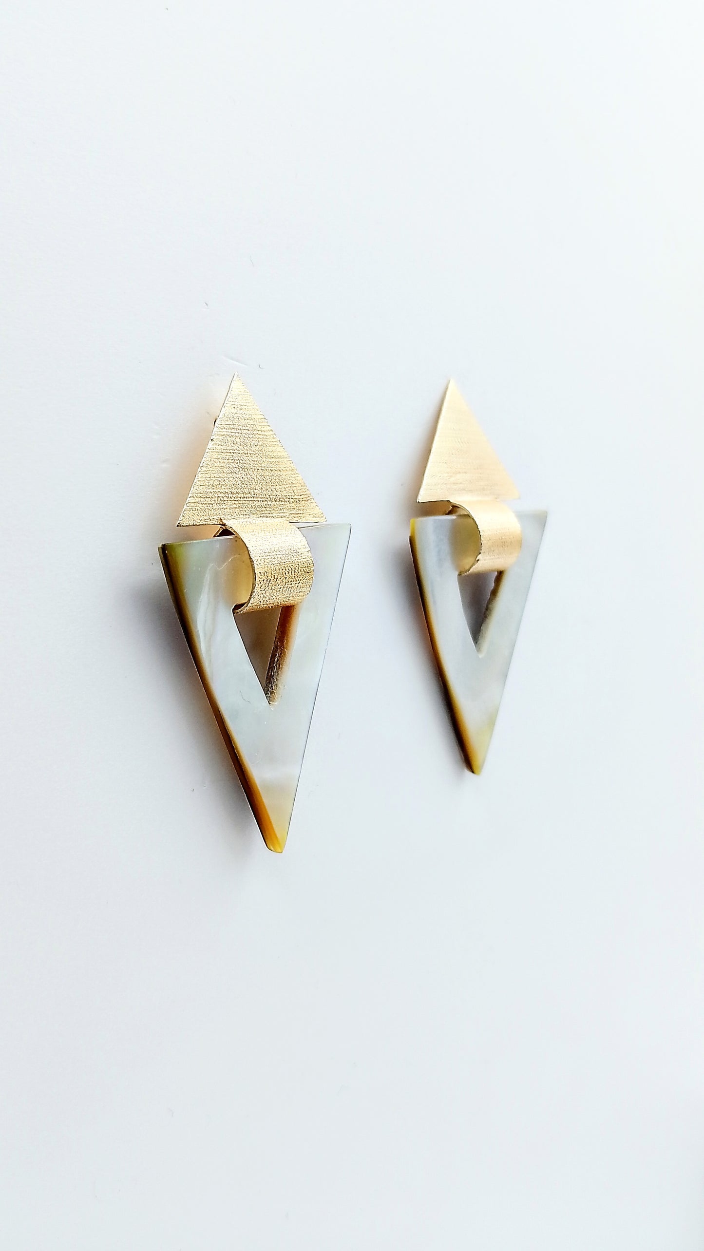 Pendientes de fabricación artesanal para mujer Qoolst Atrium