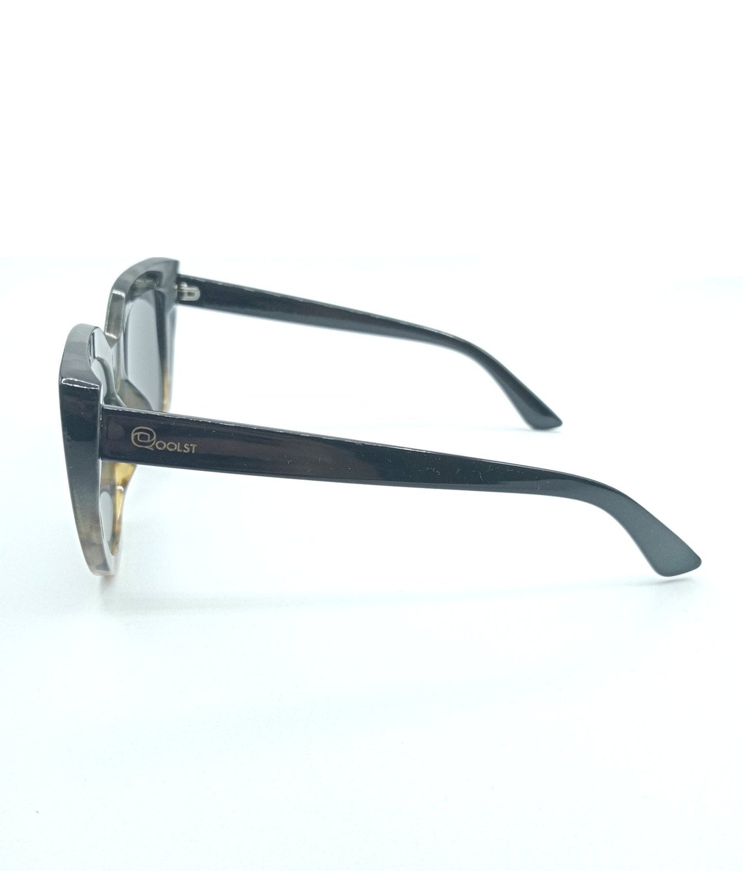 Lunettes de soleil Audrey Qoolst pour femme