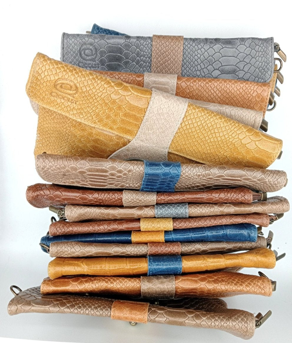 Sac portefeuille femme en cuir bicolore avec fermoir en métal Qoolst